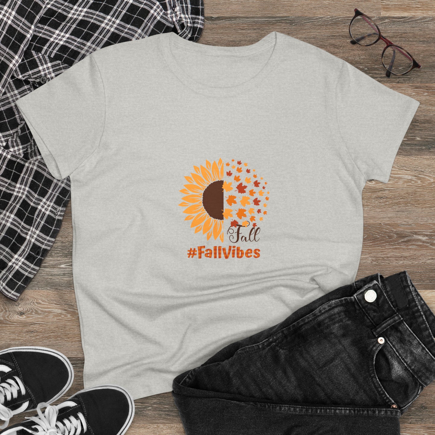 Women's Fall Vibes Tee